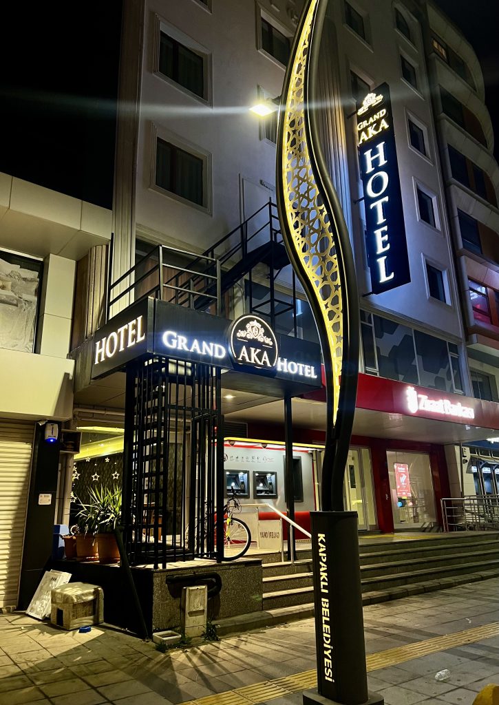 Grand Aka Hotel: Kapaklı'da Mükemmel Konaklama Deneyimi